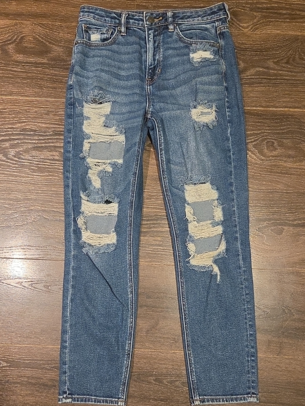 ❤️ AMERICAN EAGLE MOM JEANS- HIGH RISE DESTROYED, 4 (27)